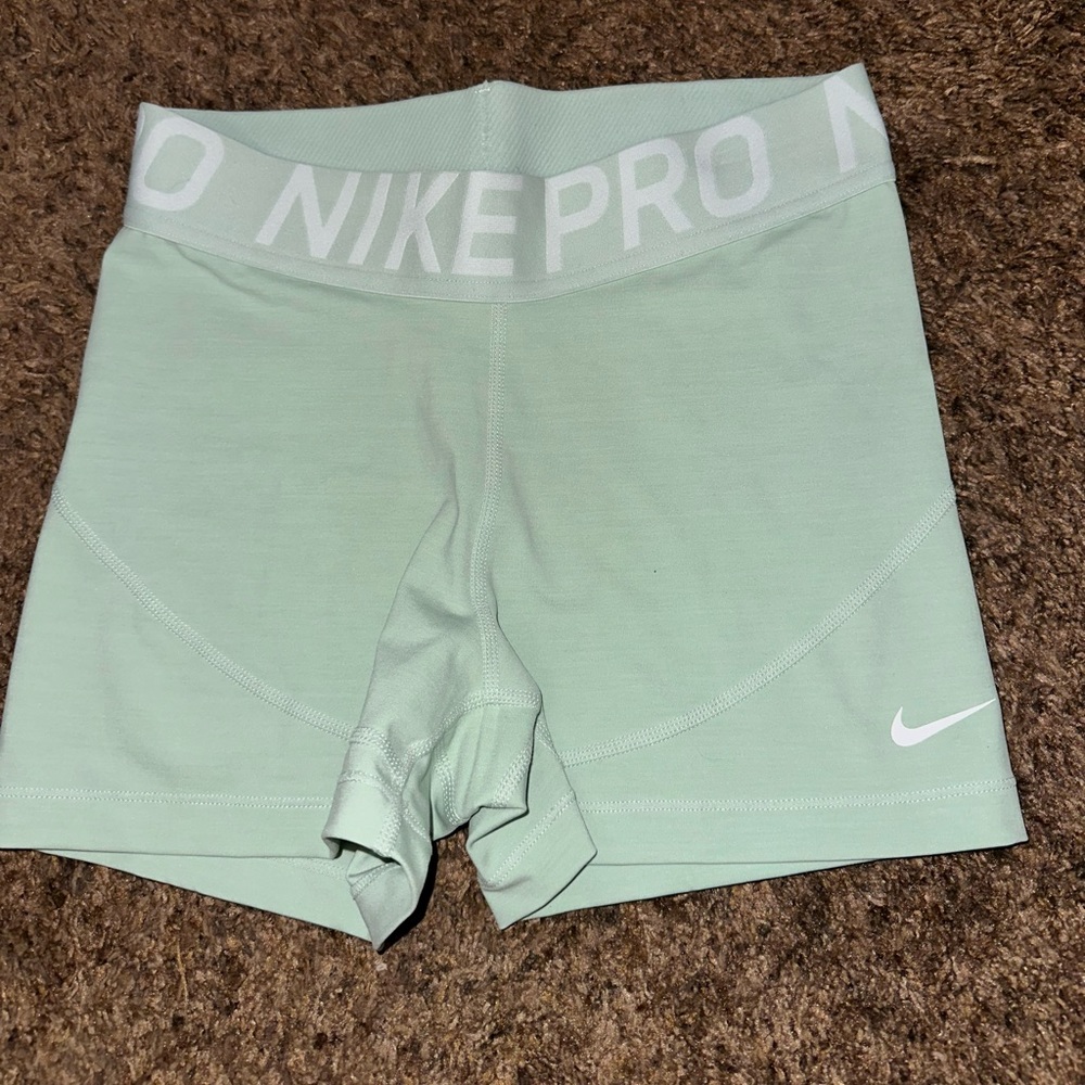 nike pro 2.5”